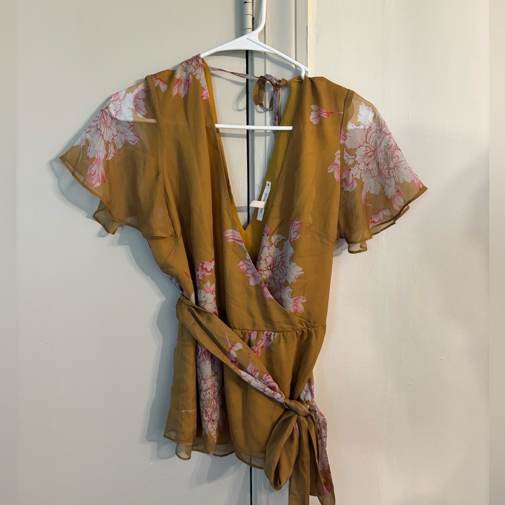 Avec Les Filles Gold and Pink Flutter Sleeve Wrap Blouse